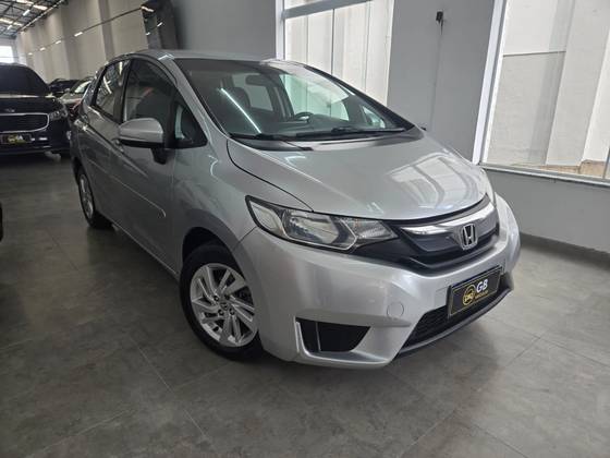 HONDA FIT 1.5 LX 16V FLEX 4P MANUAL HONDA FIT 1.5 LX 16V FLEX 4P MANUAL